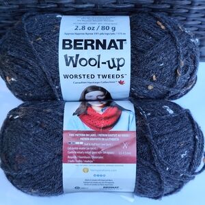 Bernat Wool-Up Worsted Dark Gray Tweeds Yarn